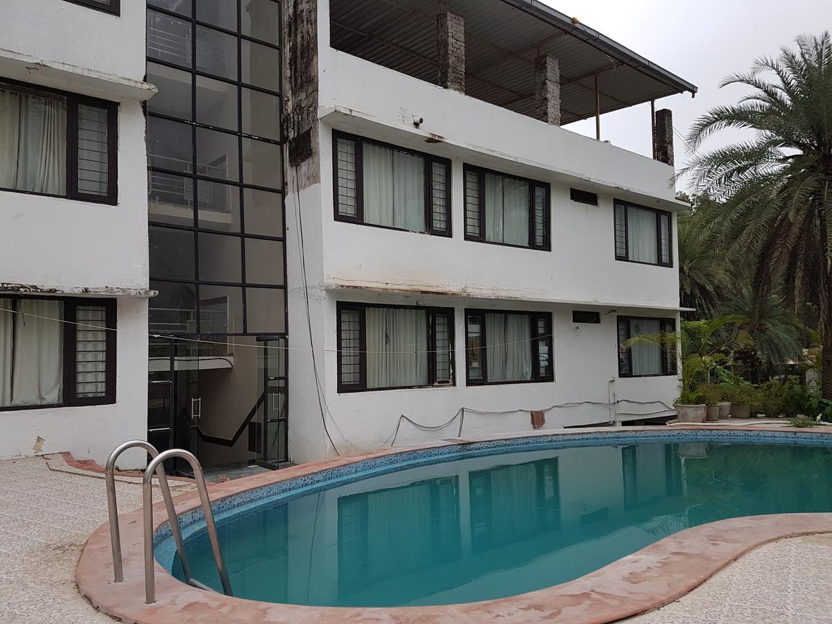 Hotel Raviji'S Retreat 卜山 外观 照片