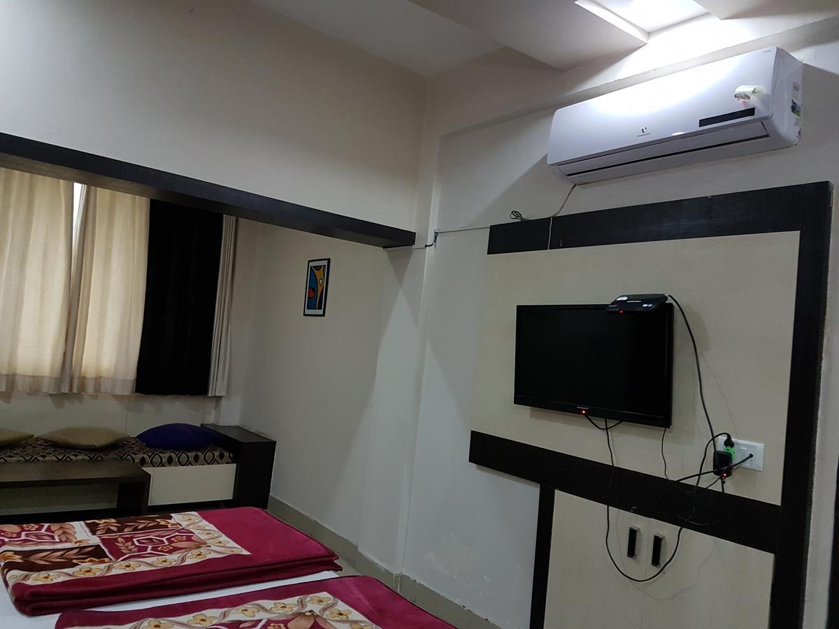 Hotel Raviji'S Retreat 卜山 外观 照片