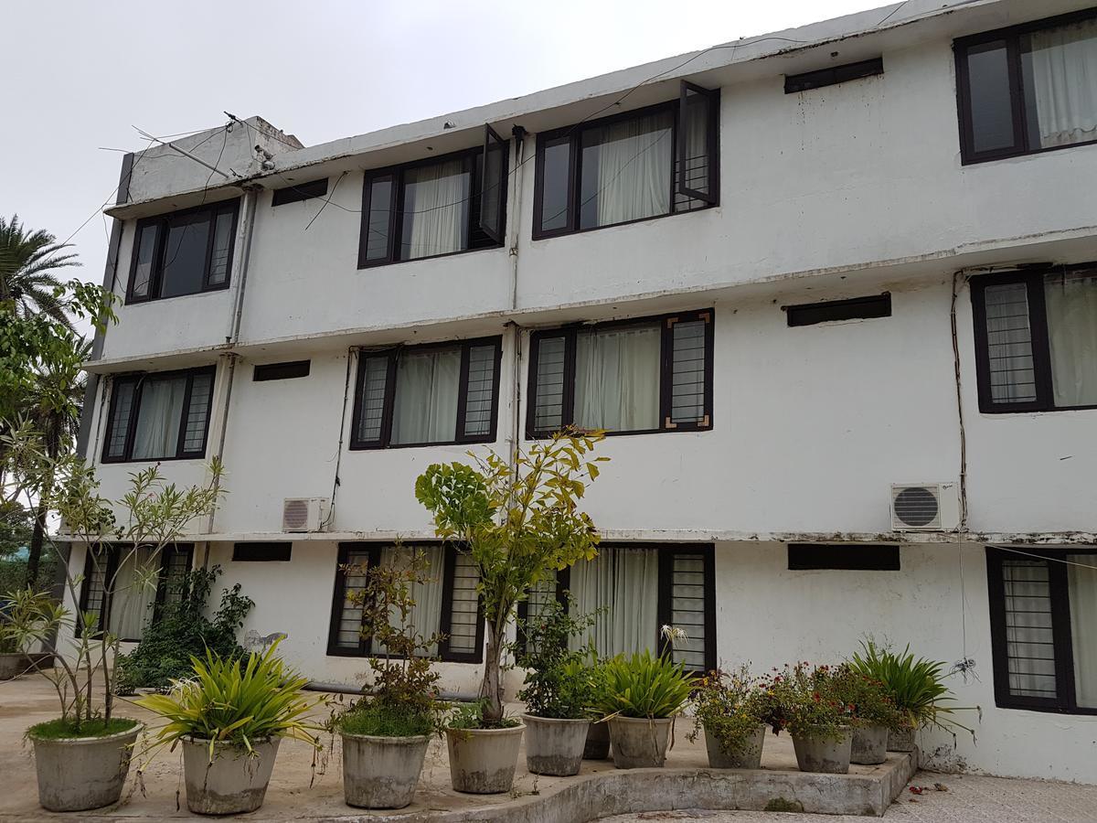 Hotel Raviji'S Retreat 卜山 外观 照片
