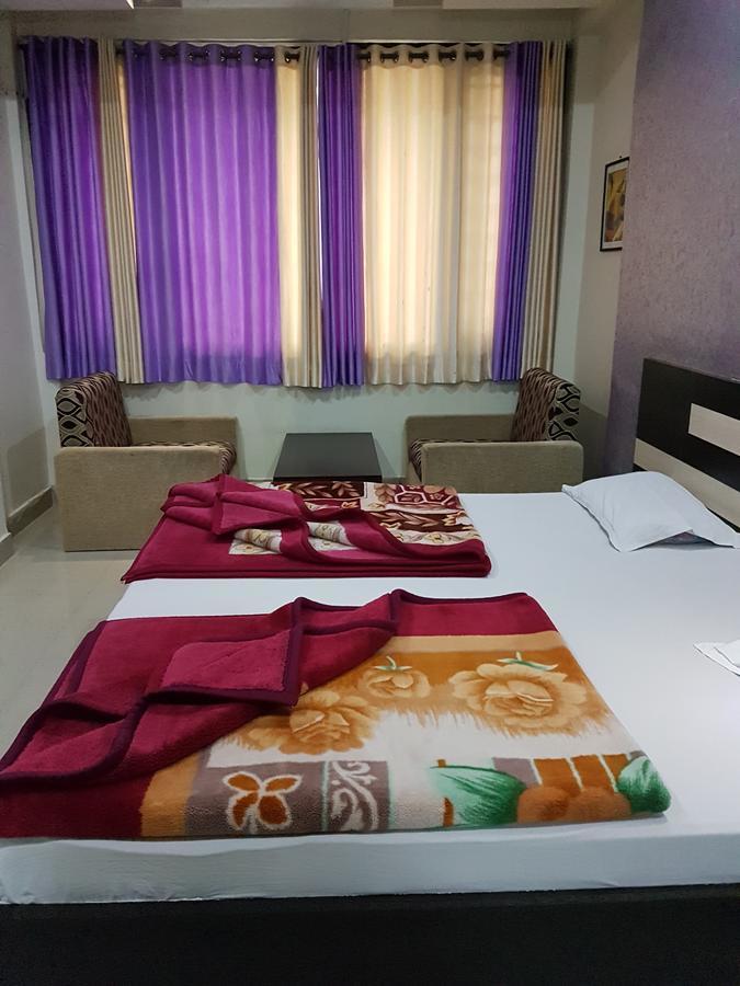 Hotel Raviji'S Retreat 卜山 外观 照片