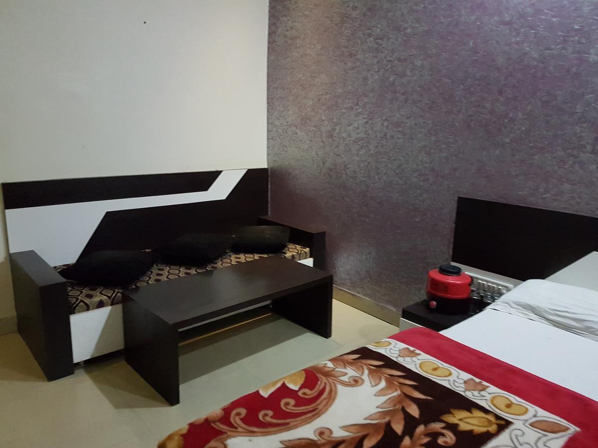 Hotel Raviji'S Retreat 卜山 外观 照片